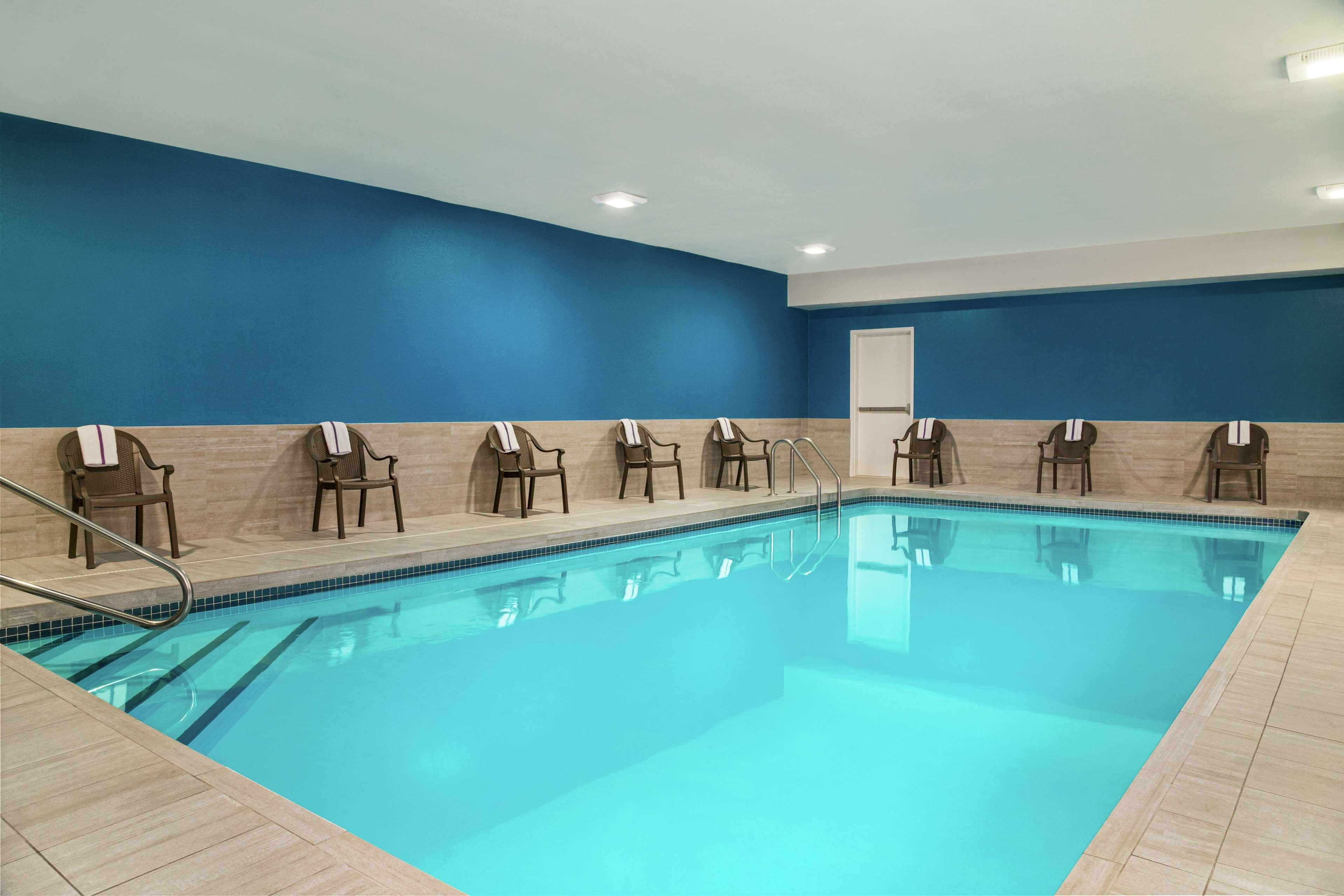 Hampton Inn Kansas City Blue Springs Exterior photo